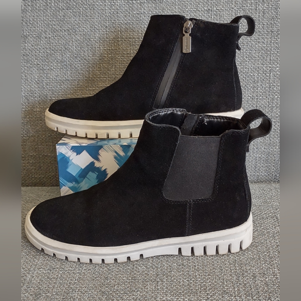 Firm Final price!*Suede leather booties(7M)